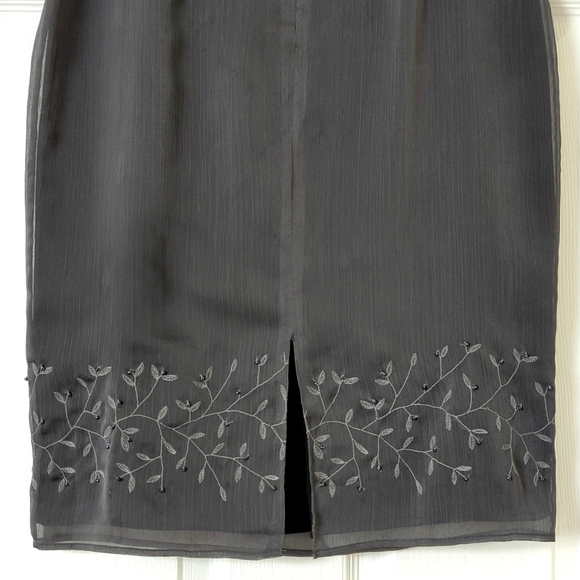 Express 90's Vintage Vine Embroidered & Beaded Straight Knee Length Skirt 9/10 - Picture 10 of 11